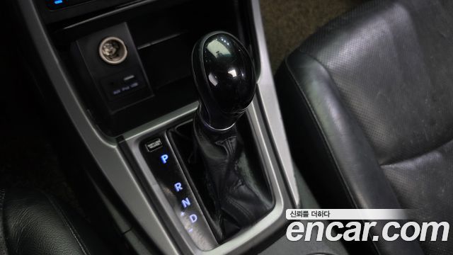 Hyundai AVANTE 2014 — photo 12