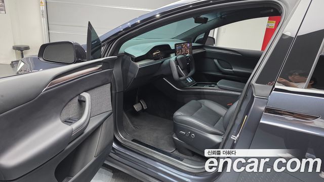 Tesla Model X 2024 — photo 13