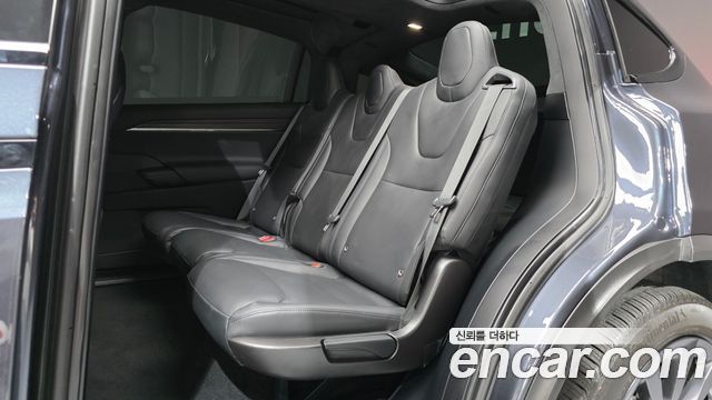 Tesla Model X 2024 — photo 16