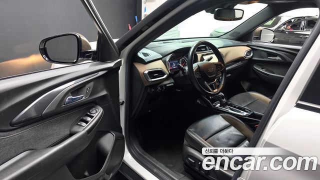 Chevrolet Korea Trailblazer 2022 — photo 13