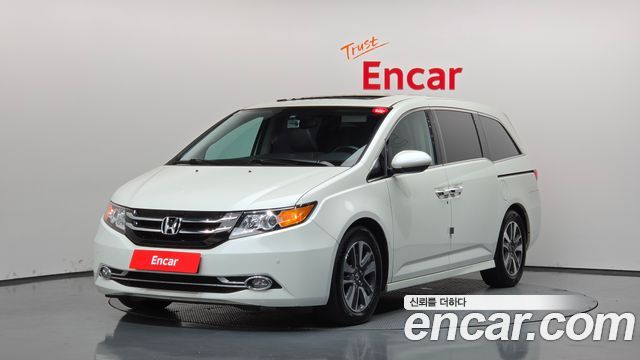 Honda Odyssey 2016 — photo 1