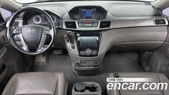 Honda Odyssey 2016 — photo 7
