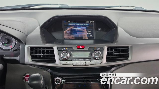 Honda Odyssey 2016 — photo 12