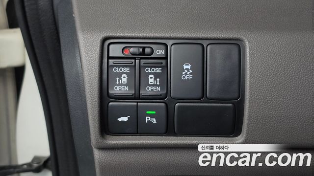Honda Odyssey 2016 — photo 20