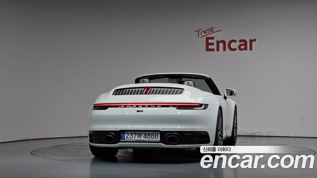 Porsche 911 2024 — photo 4