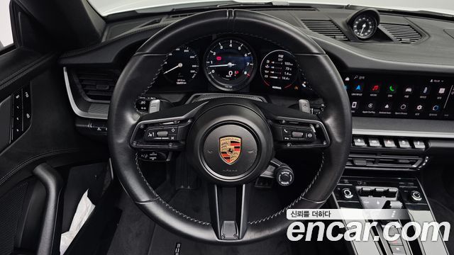 Porsche 911 2024 — photo 19