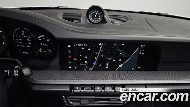 Porsche 911 2024 — photo 20