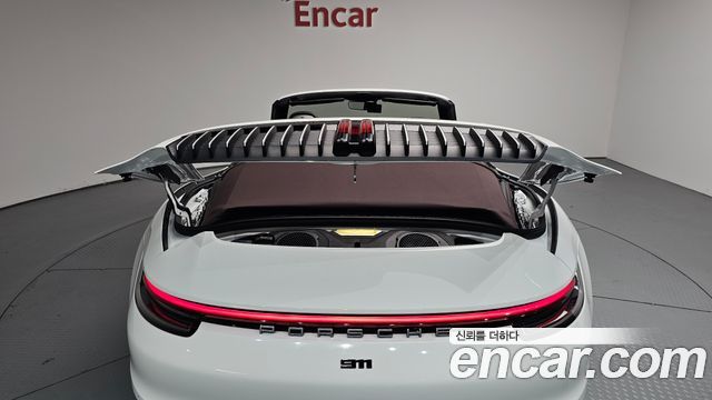 Porsche 911 2024 — photo 26