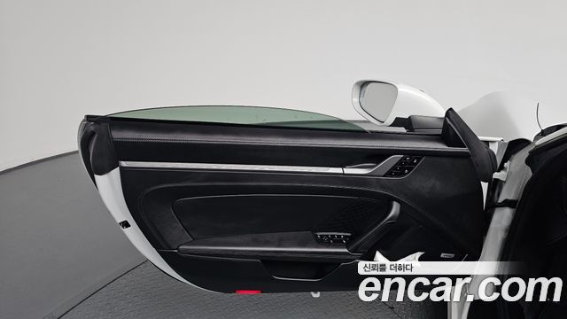 Porsche 911 2024 — photo 14