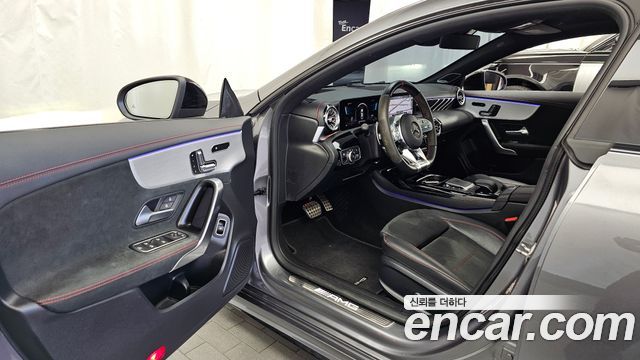 Mercedes-Benz CLA-Class 2020 — photo 10