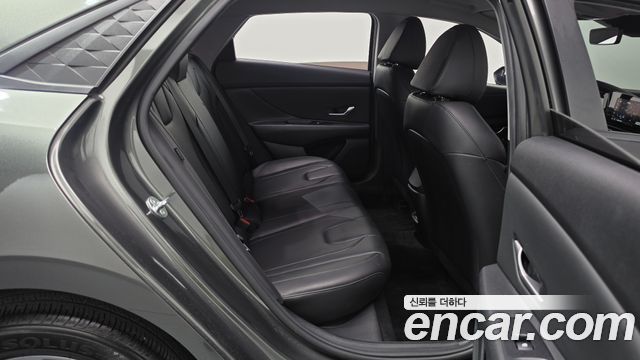 Hyundai AVANTE 2024 — photo 11