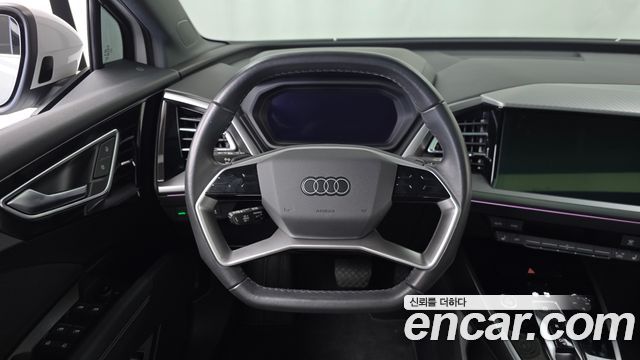 Audi Q4 e-tron 2023 — photo 19