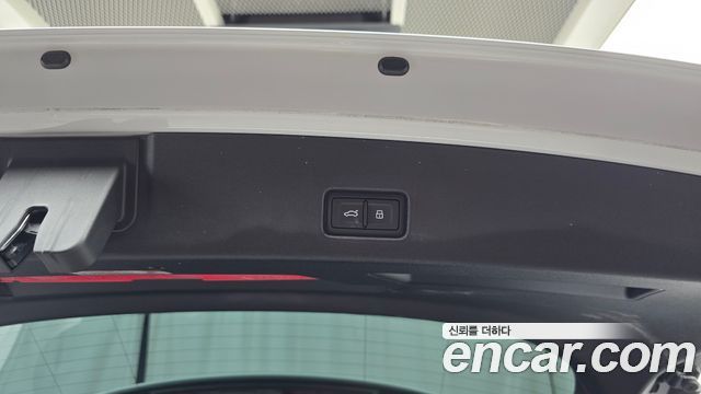 Audi Q4 e-tron 2023 — photo 23
