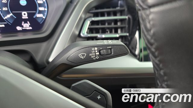 Audi Q4 e-tron 2023 — photo 29