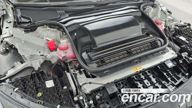 Mercedes-Benz EQE 2023 — photo 6
