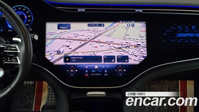 Mercedes-Benz EQE 2023 — photo 18
