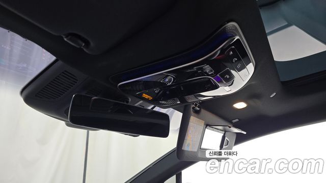 Mercedes-Benz EQE 2023 — photo 26