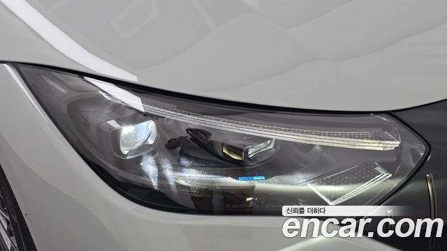 Mercedes-Benz EQE 2023 — photo 8