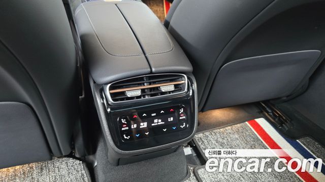 Mercedes-Benz EQE 2023 — photo 31