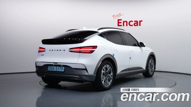 Genesis GV60 2022 — photo 2