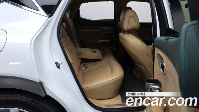Genesis GV60 2022 — photo 17