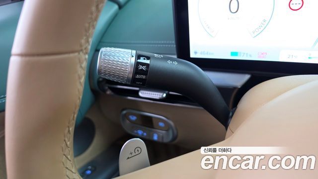 Genesis GV60 2022 — photo 29