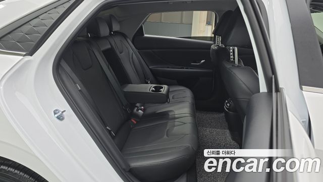 Hyundai AVANTE 2026 — photo 12