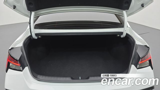 Hyundai AVANTE 2026 — photo 20