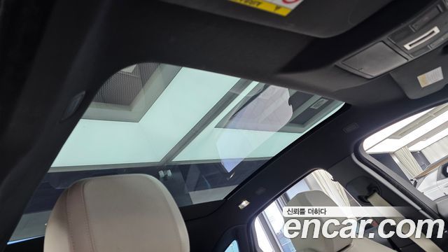 Jaguar E-PACE 2018 — photo 23