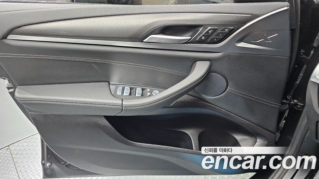 BMW X4 2025 — photo 14