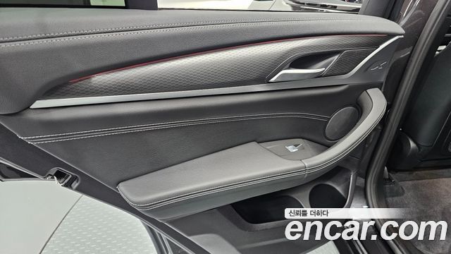 BMW X4 2025 — photo 15