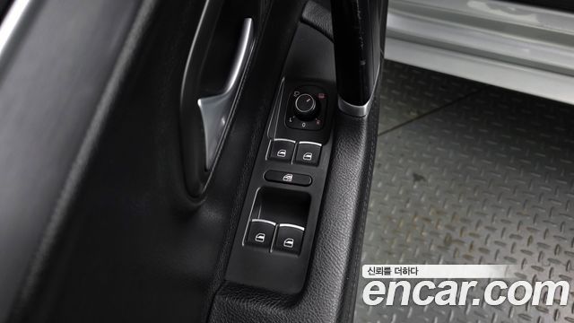 Volkswagen CC 2016 — photo 17