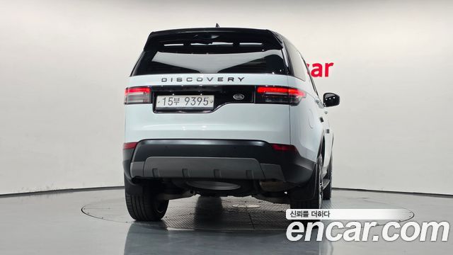 Land Rover Discovery 2018 — photo 4