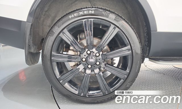 Land Rover Discovery 2018 — photo 5