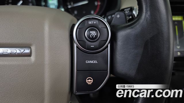 Land Rover Discovery 2018 — photo 21