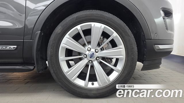 Ford Explorer 2019 — photo 7