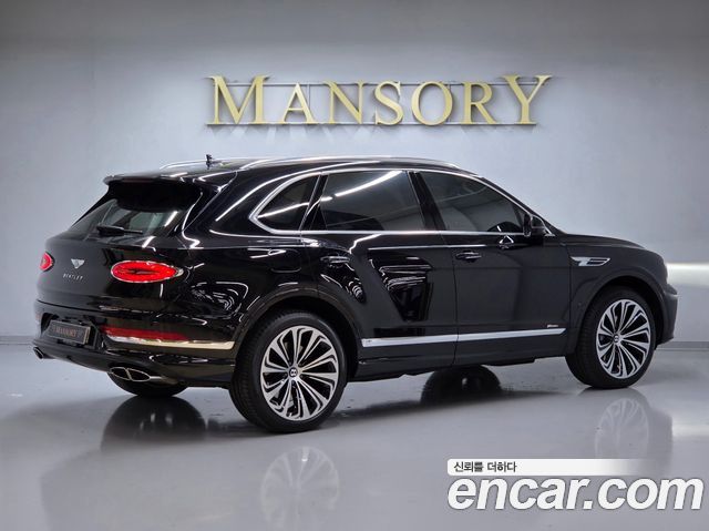 Bentley Bentayga 2023 — photo 2