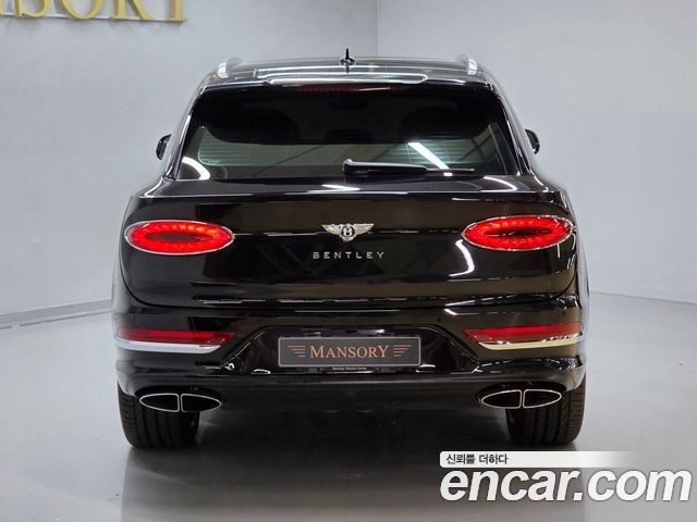 Bentley Bentayga 2023 — photo 4