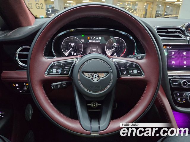 Bentley Bentayga 2023 — photo 10
