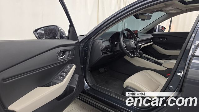 Honda Accord 2023 — photo 13