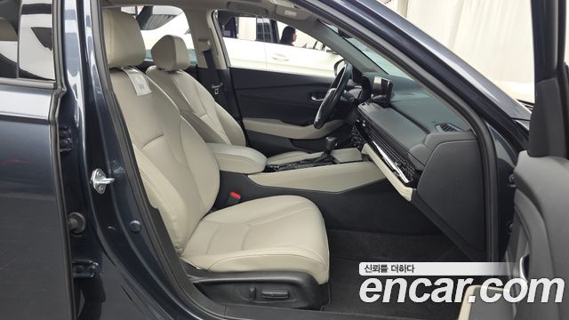 Honda Accord 2023 — photo 17