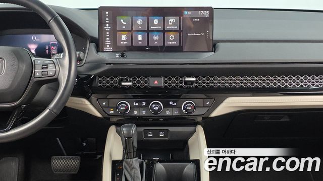 Honda Accord 2023 — photo 20