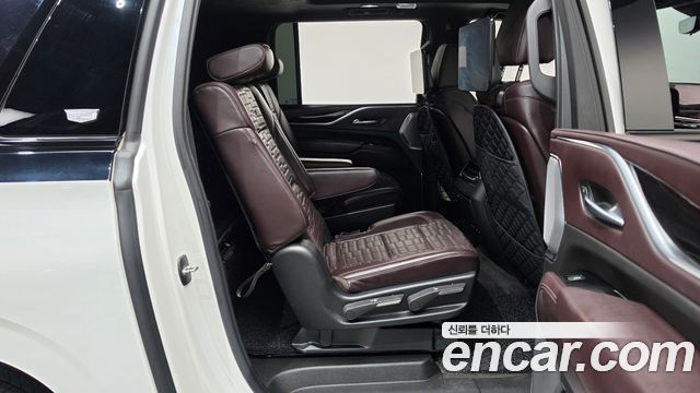 Cadillac Escalade 2022 — photo 17