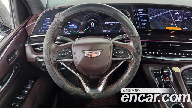 Cadillac Escalade 2022 — photo 18
