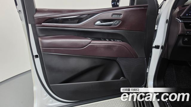 Cadillac Escalade 2022 — photo 14