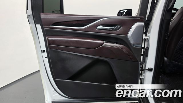 Cadillac Escalade 2022 — photo 15