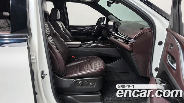 Cadillac Escalade 2022 — photo 16