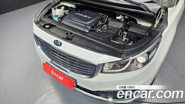 Kia Canival 2015 — photo 6