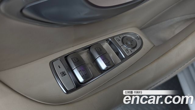 Mercedes-Benz AMG GT 2019 — photo 30