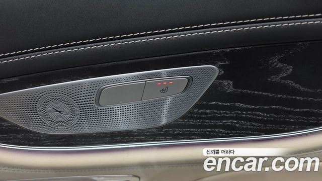 Mercedes-Benz AMG GT 2019 — photo 32
